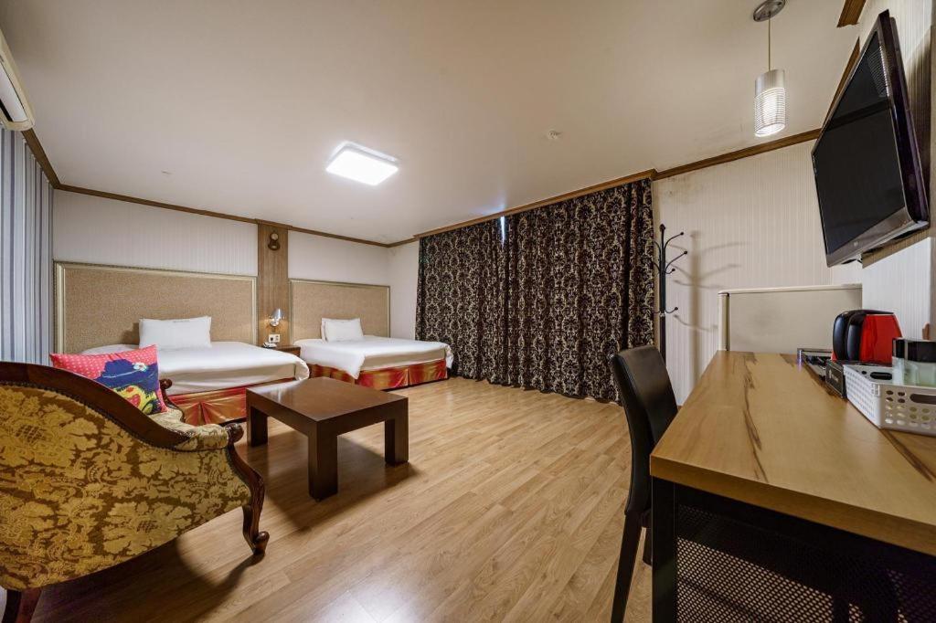 Hotel Olympic Changwon Ngoại thất bức ảnh