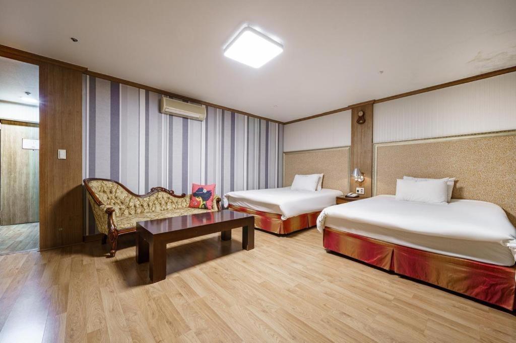 Hotel Olympic Changwon Ngoại thất bức ảnh