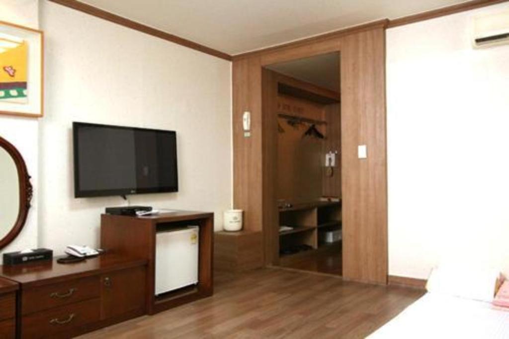 Hotel Olympic Changwon Ngoại thất bức ảnh