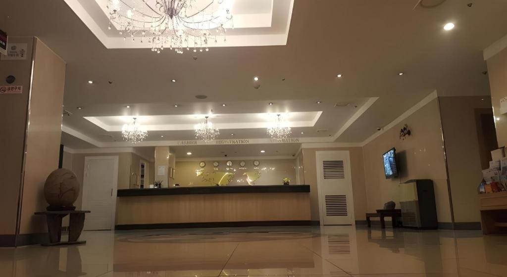 Hotel Olympic Changwon Ngoại thất bức ảnh