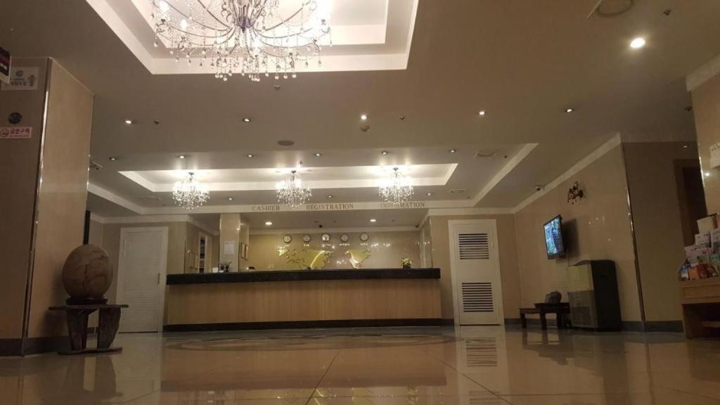 Hotel Olympic Changwon Ngoại thất bức ảnh